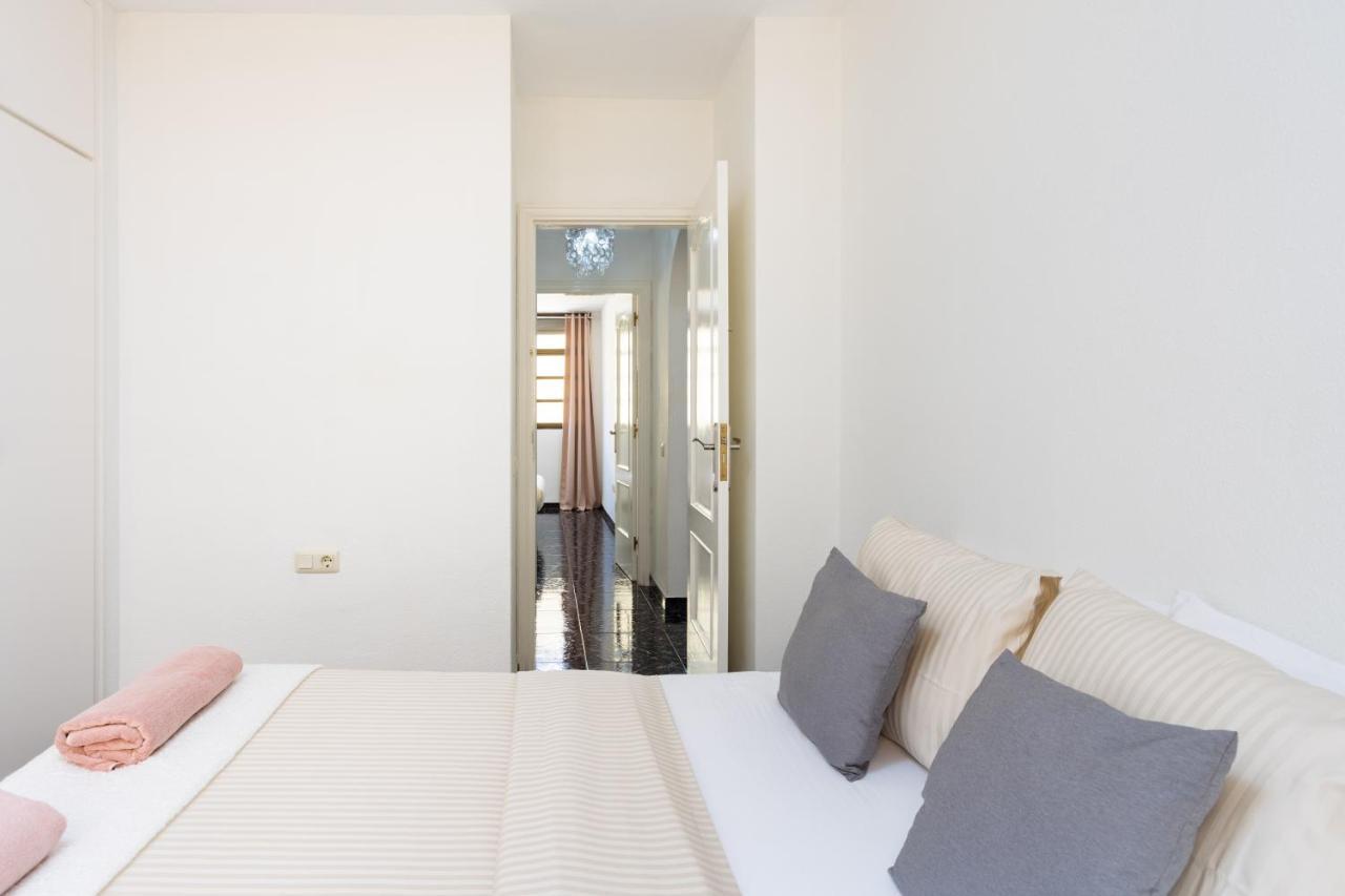 Home2book Percy Apartment *